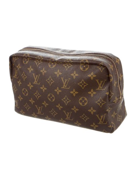 louis vuitton toiletry pouch strap